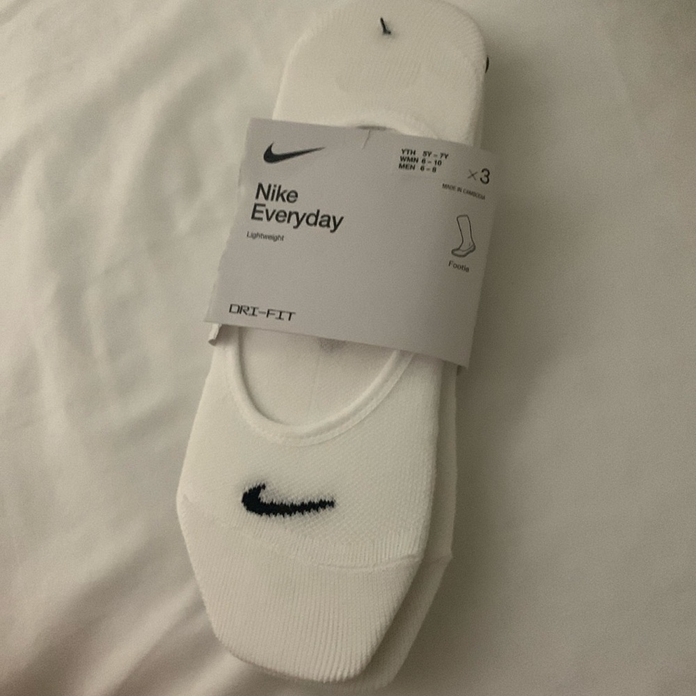 nike everyday socks